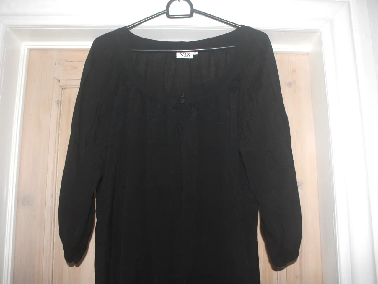 Billede 2 - Sort Lang bluse / tunika str. XL fra VRS