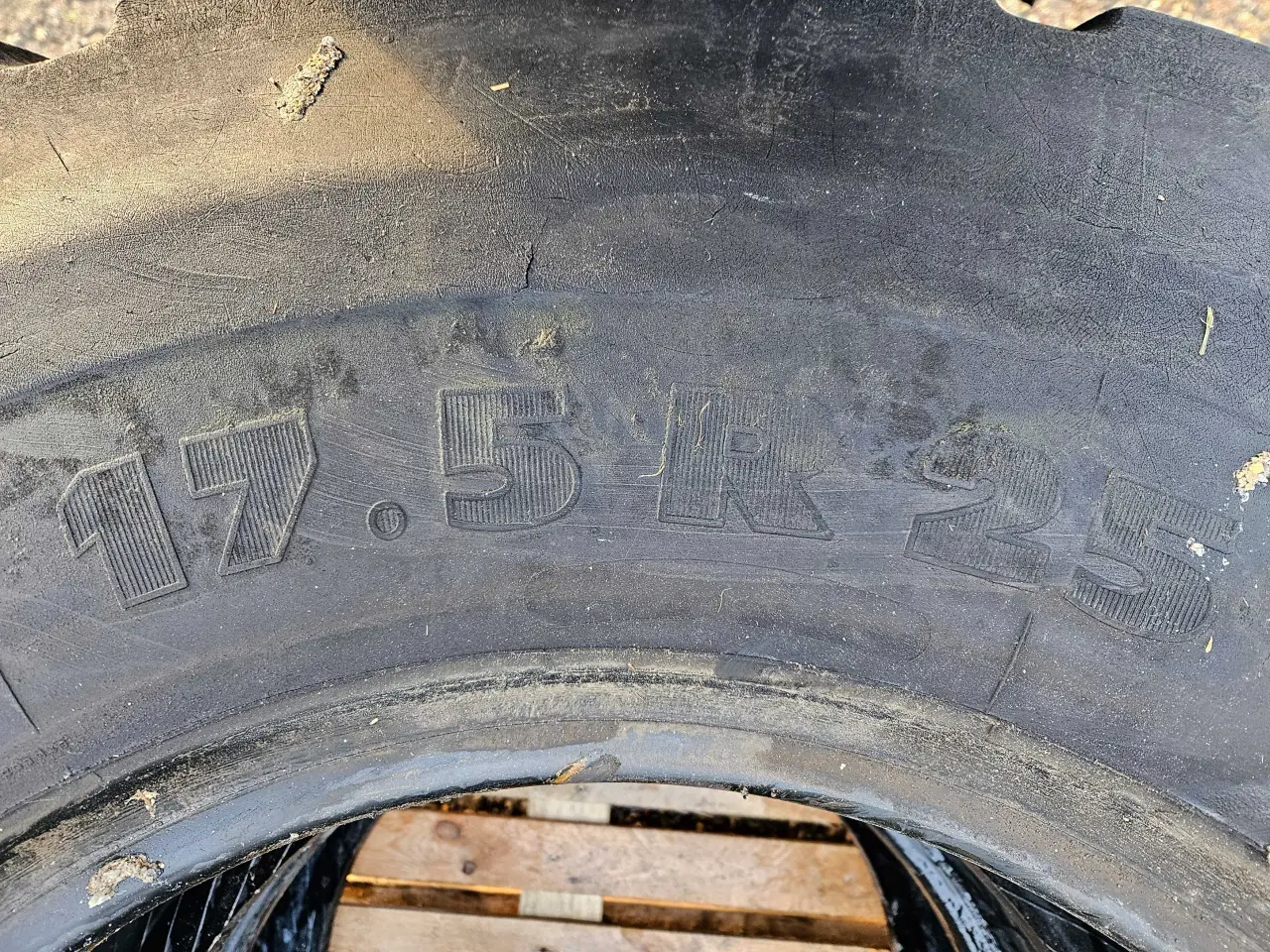 Billede 3 - Dæk 17.5 R25