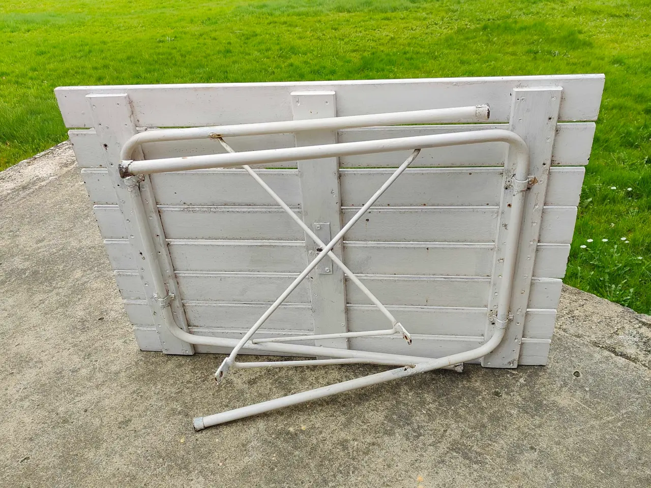 Billede 8 - Charmerende retro havebord
