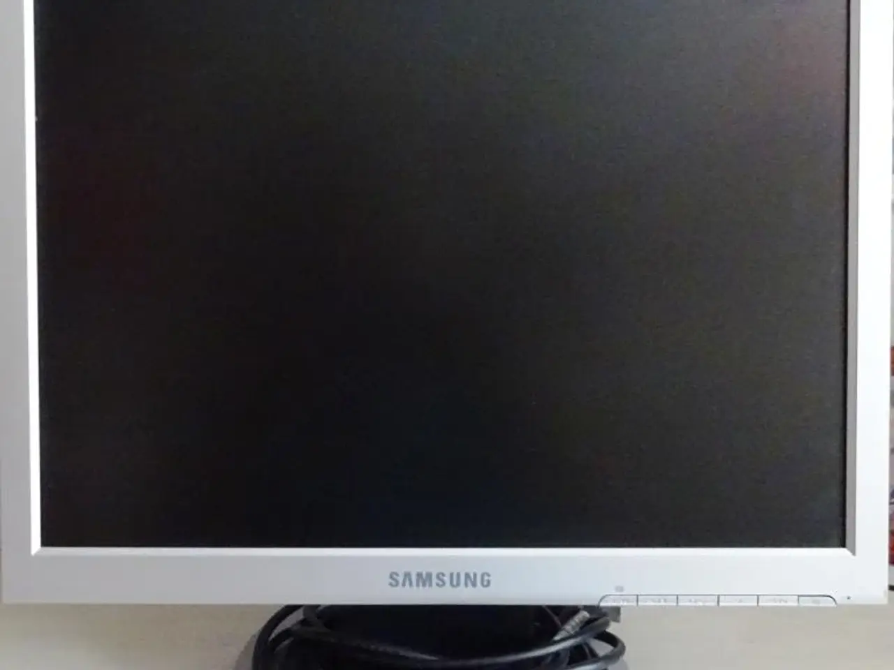 Billede 1 - Samsung 17" PC / computer skærm
