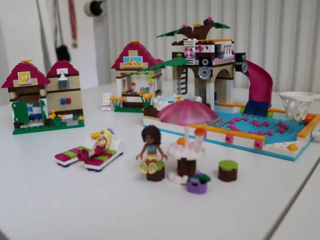 Billede 2 - LEGO Friends 41008 Heartlake City Pool