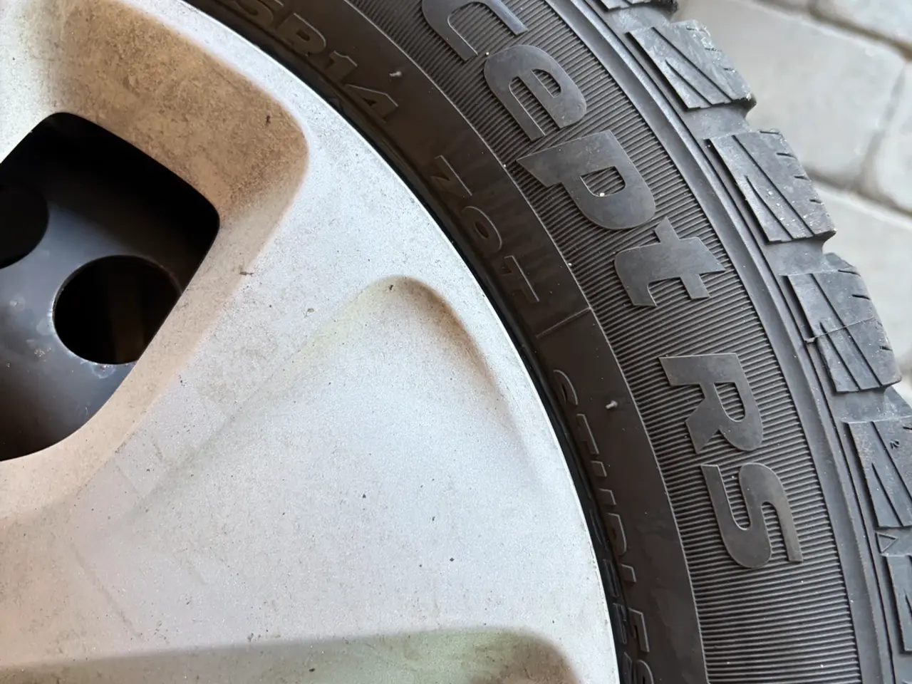Billede 4 - Hankook Vinterdæk med fælg