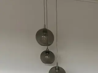Gloria mundblæste glaspendler designet af Belid