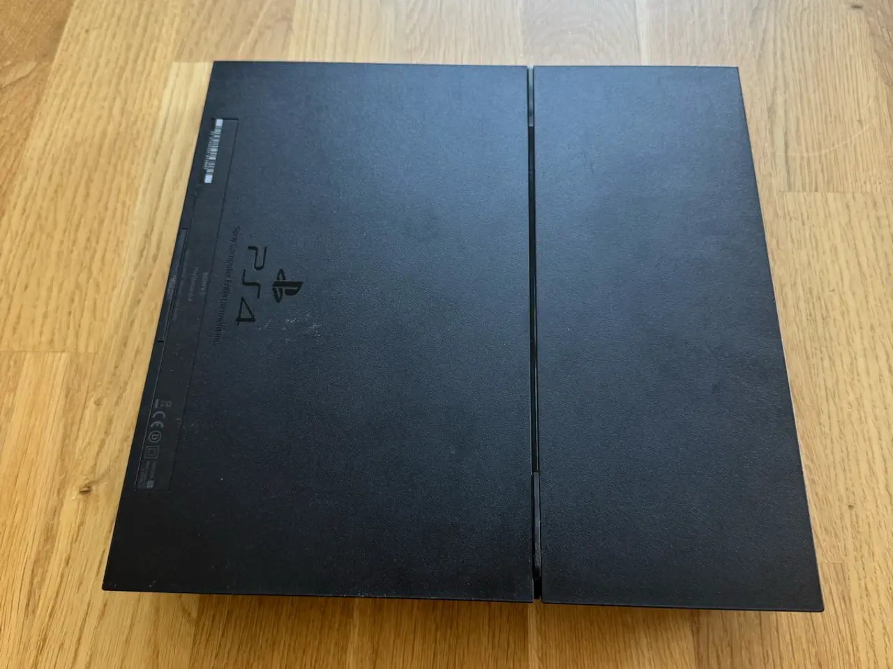 Billede 3 - PlayStation 4 med 2 originale controllere + 3 spil