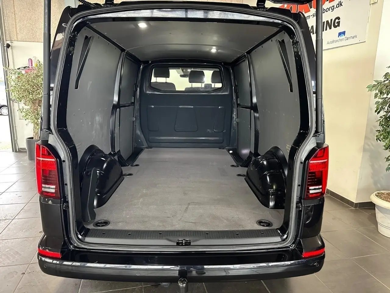 Billede 13 - VW Transporter 2,0 TDi 204 Kassevogn DSG kort