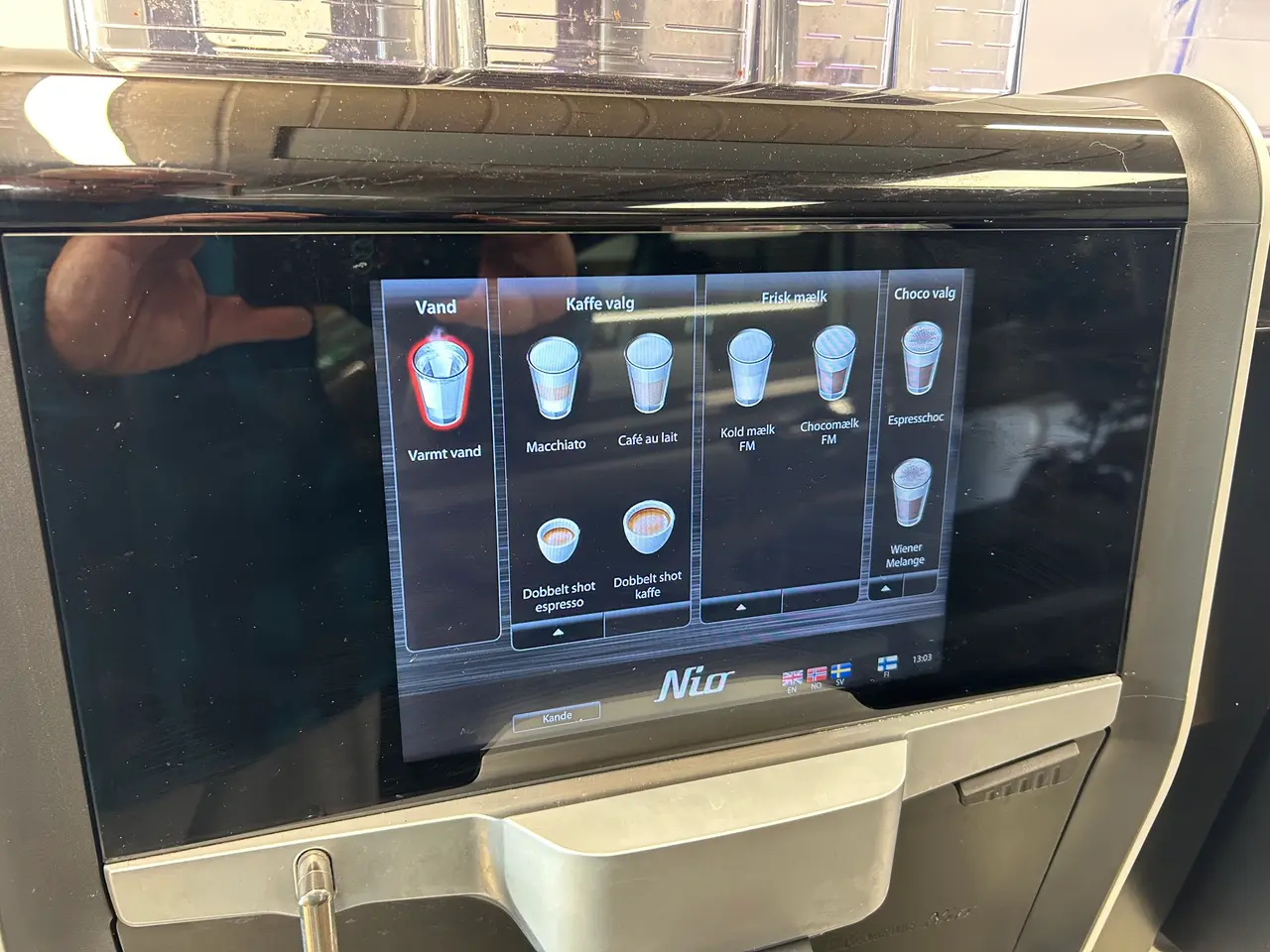 Billede 3 - Fuldautomatisk espressomaskine-FRISK mælk. PERFEKT
