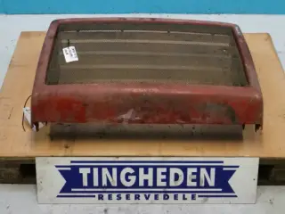 Case 7130 Grill 1342107C2