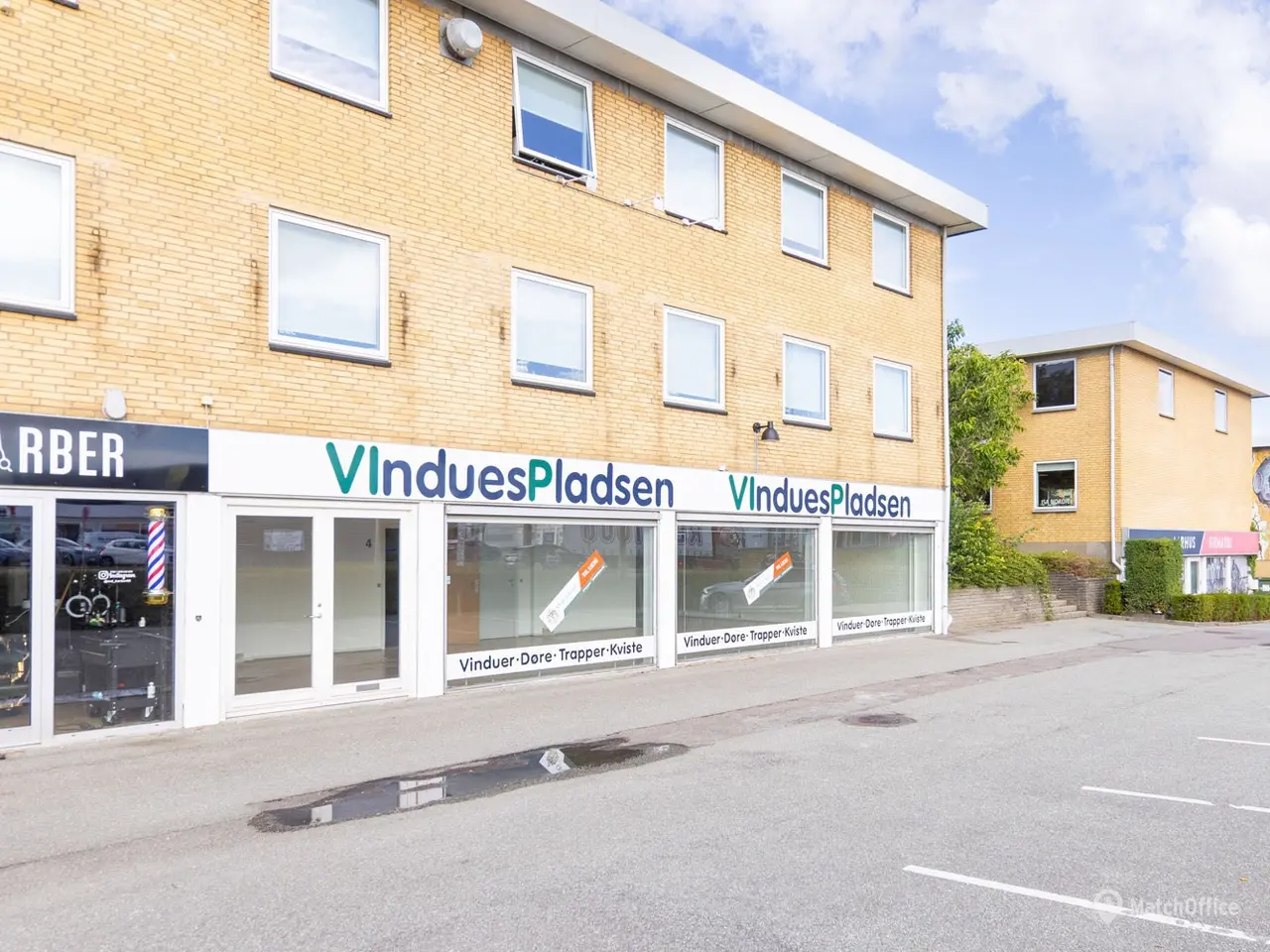 Billede 2 - Showroom/butik med facade til Viby Ringvej