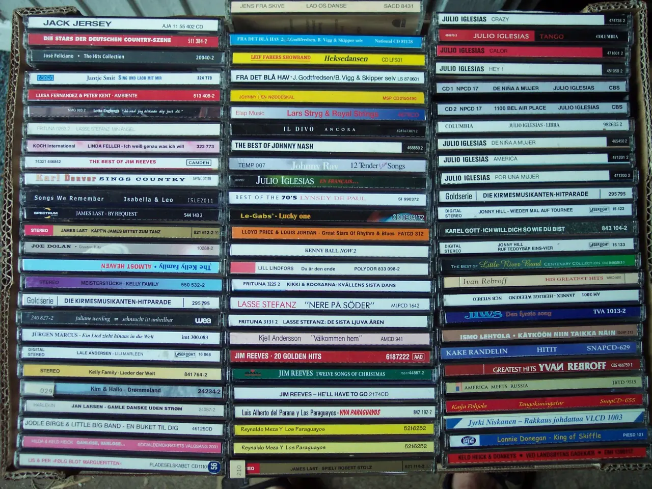 Billede 1 - 850 POP/ROCK/KLASSISKE CDer sælges stykvis….      