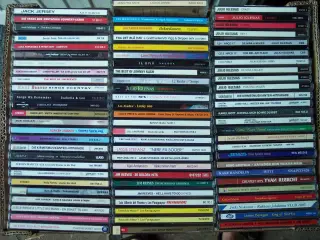 850 POP/ROCK/KLASSISKE CDer sælges stykvis….      