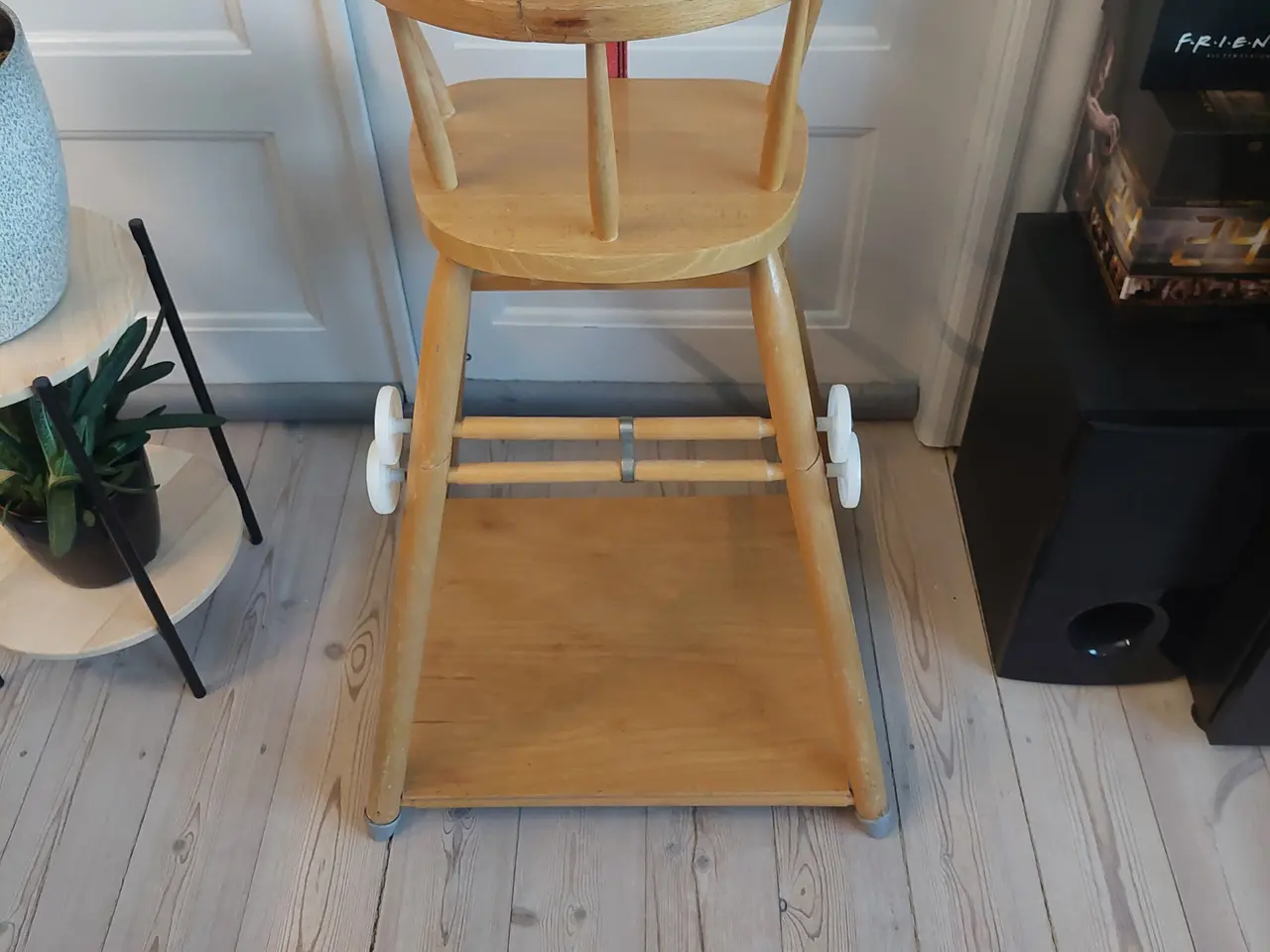Billede 3 - Højstol / børnebord / stol 300,-