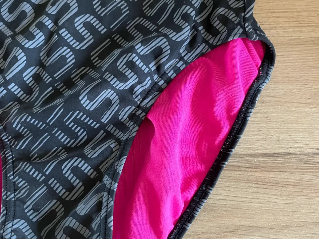 Billede 3 - Badedragt Speedo størrelse 36