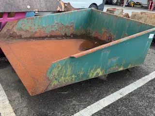 1500Kg / 750Liter Tipkasse