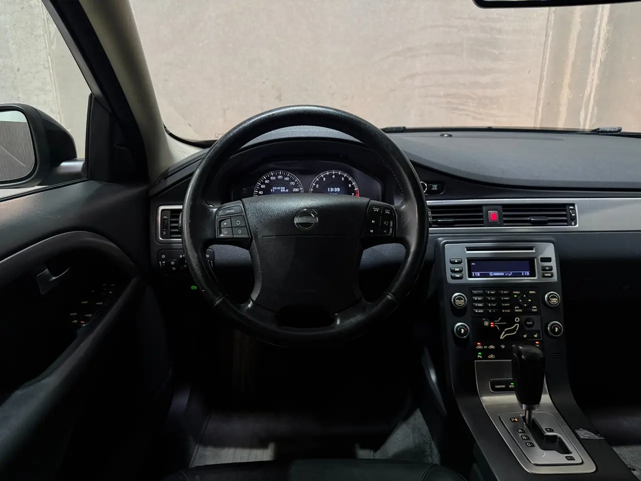 Billede 6 - Volvo V70 2,5 T Momentum aut.