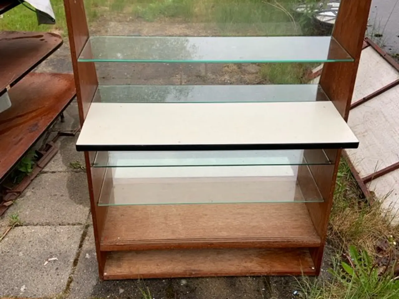 Billede 1 - Udstillings skab i teak træ og glas