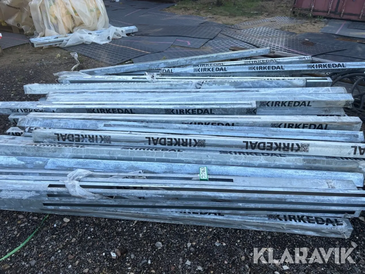 Billede 3 - Hegnsstolper Kirkedal - 55 styks