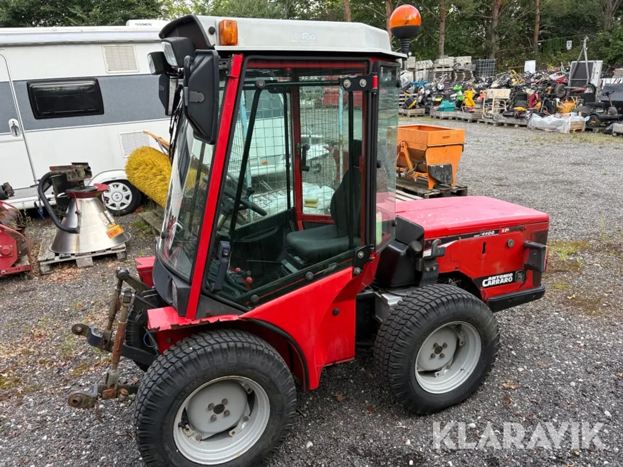 Billede 1 - Redskabsbærer Antonio Carraro HST 4400 SP med udstyr