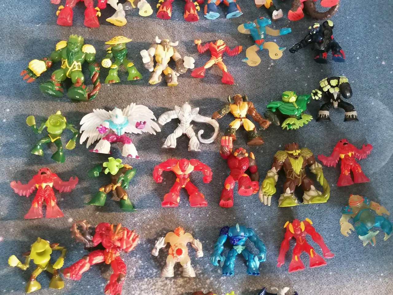 Billede 1 -  32 Flotte Gormiti Figurer