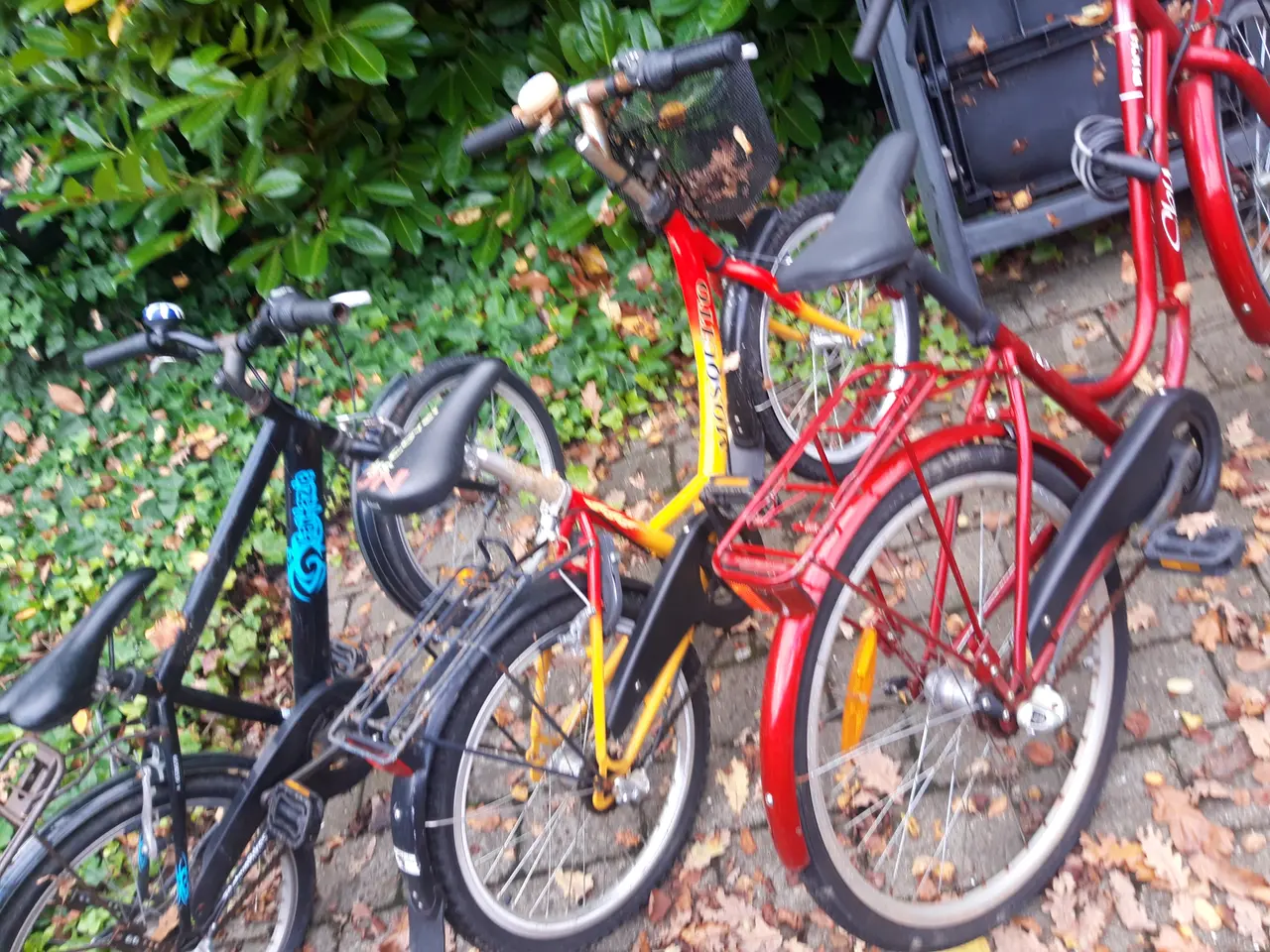 Billede 2 - 3 stk pige og drenge cykler samlet pris 400 kr