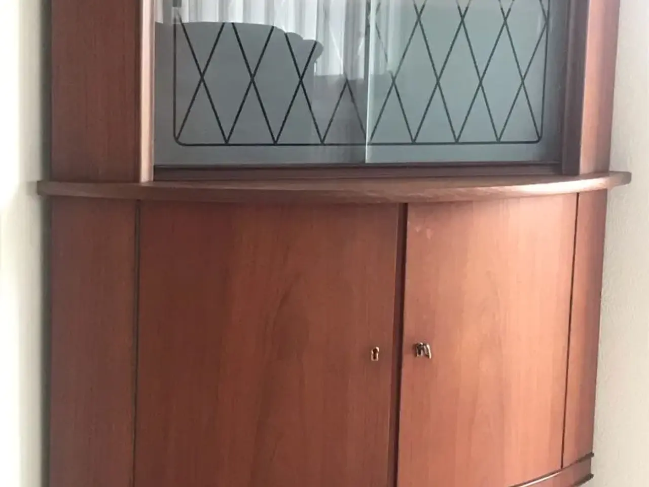 Billede 1 - Teak skab