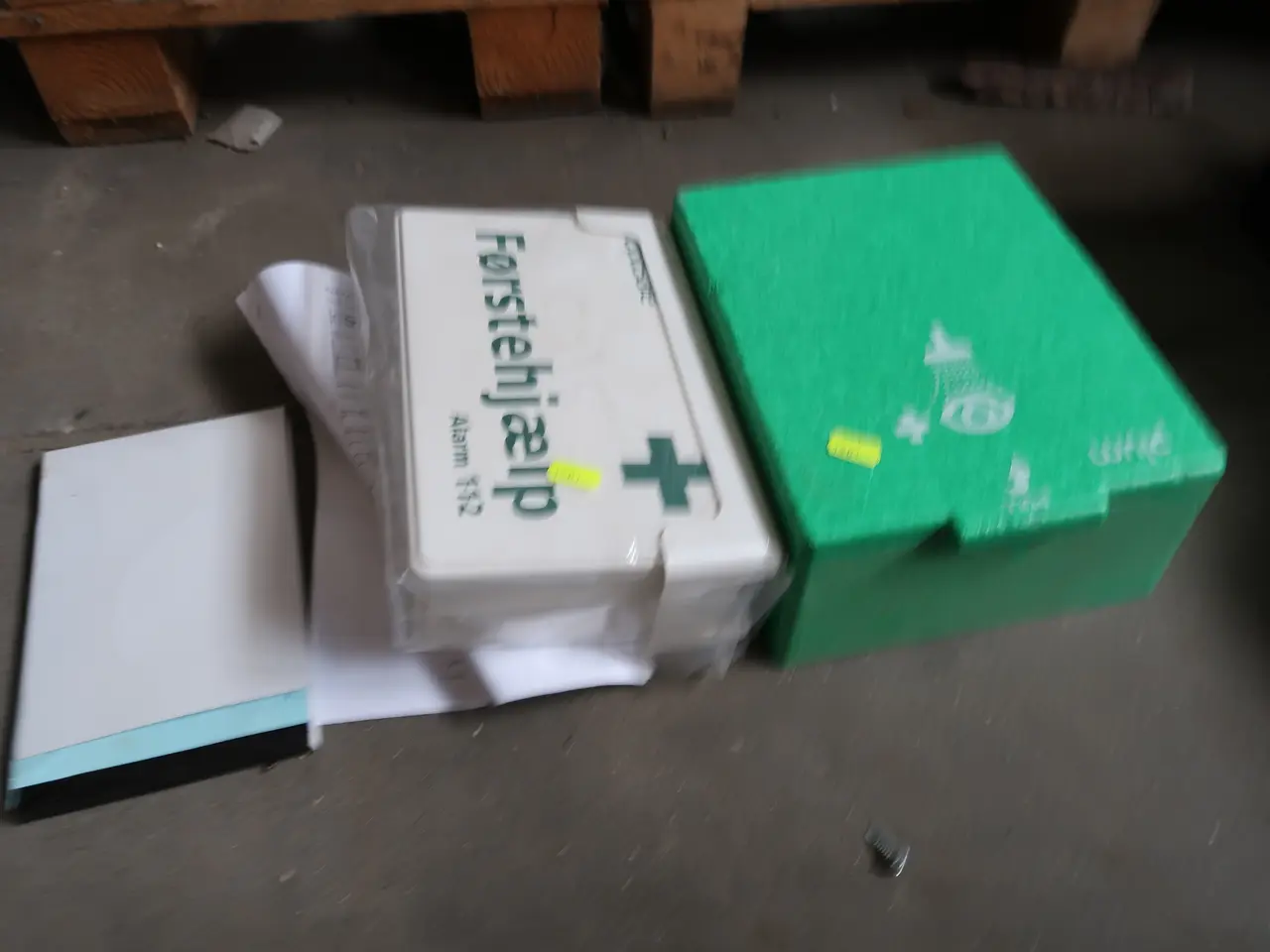 Billede 1 - 2 stk. Firstaidkit