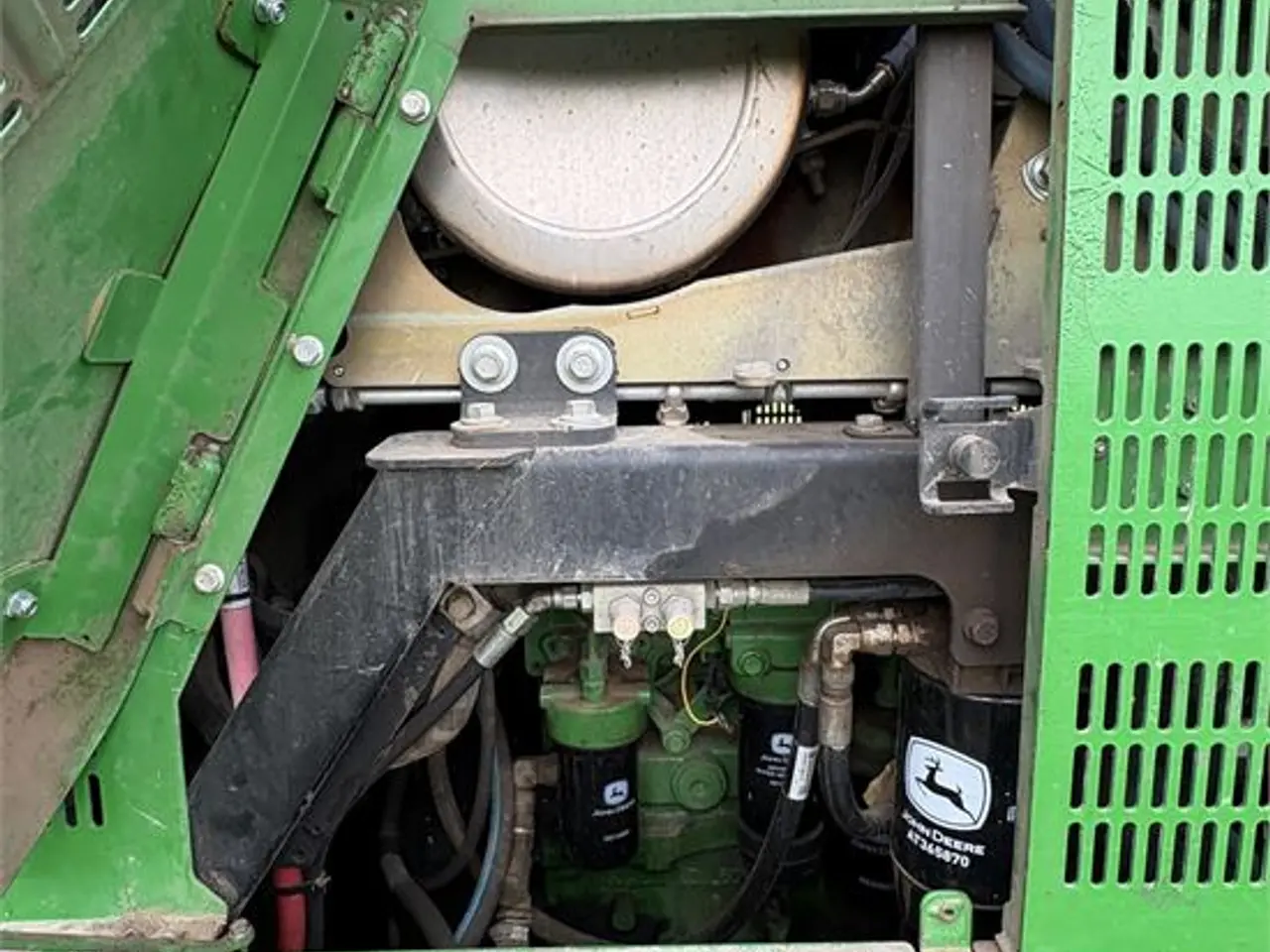 Billede 27 - John Deere 1510G - Intelligent bomstyring / Intelligent Boom Control / Video