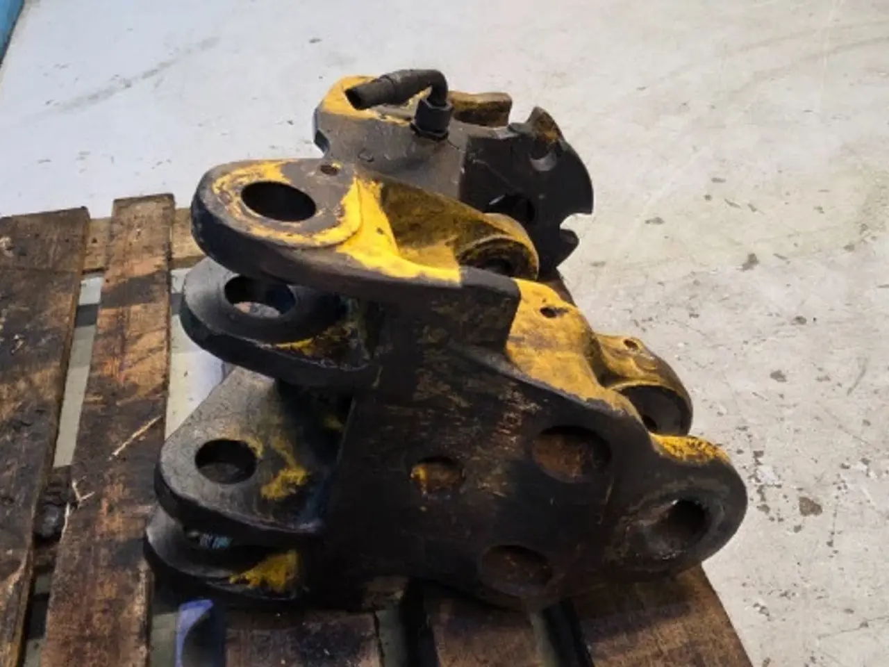 Billede 4 - New Holland LB110 Beslag 85803623