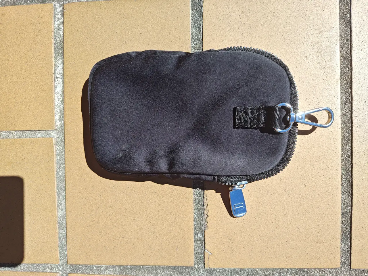 Billede 2 - Fila Pouch til at sætte fast i bukser/strop