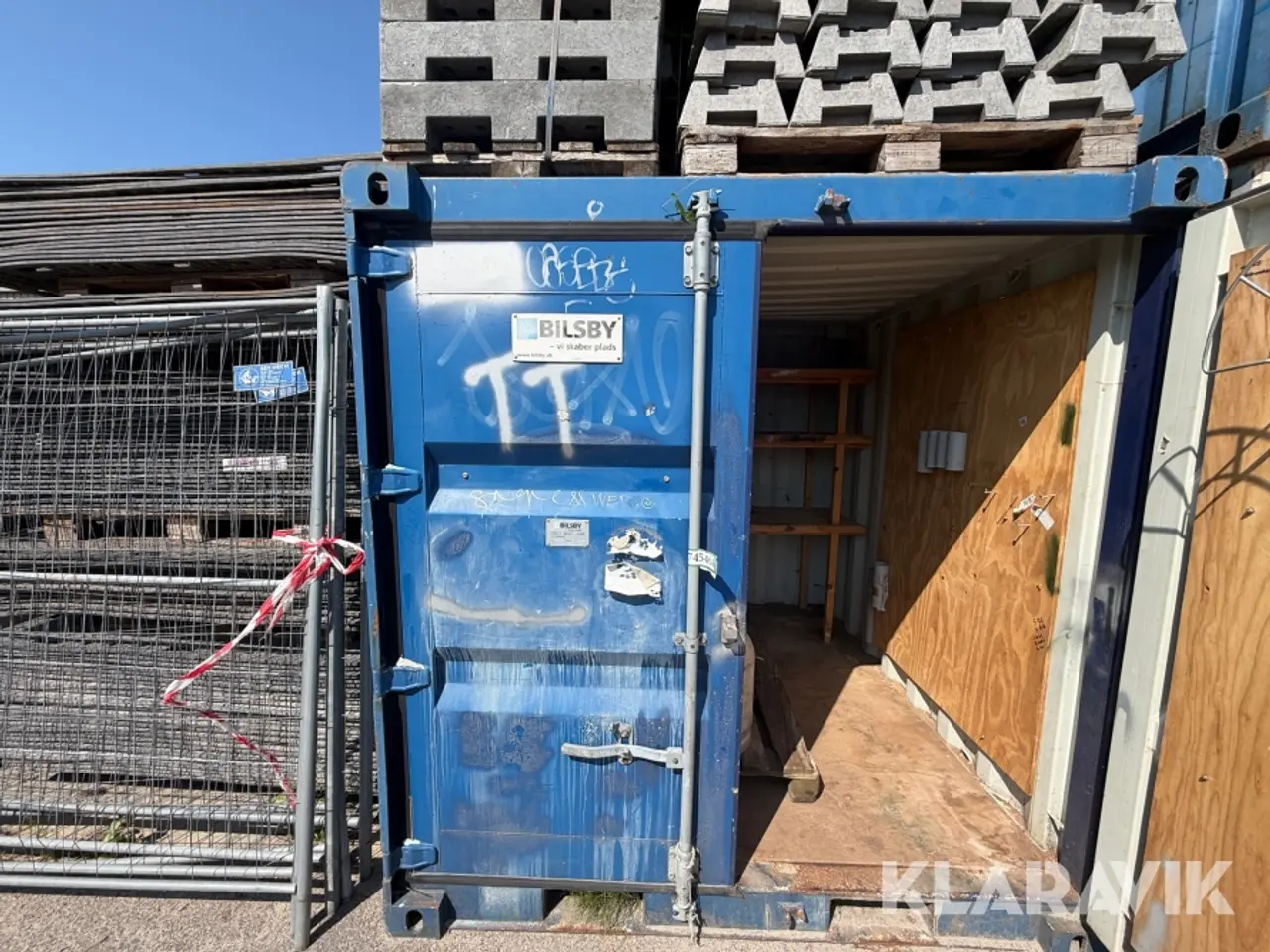 Billede 3 - Lagercontainer Bilsby 8 fod med elinstallation og reolsystem