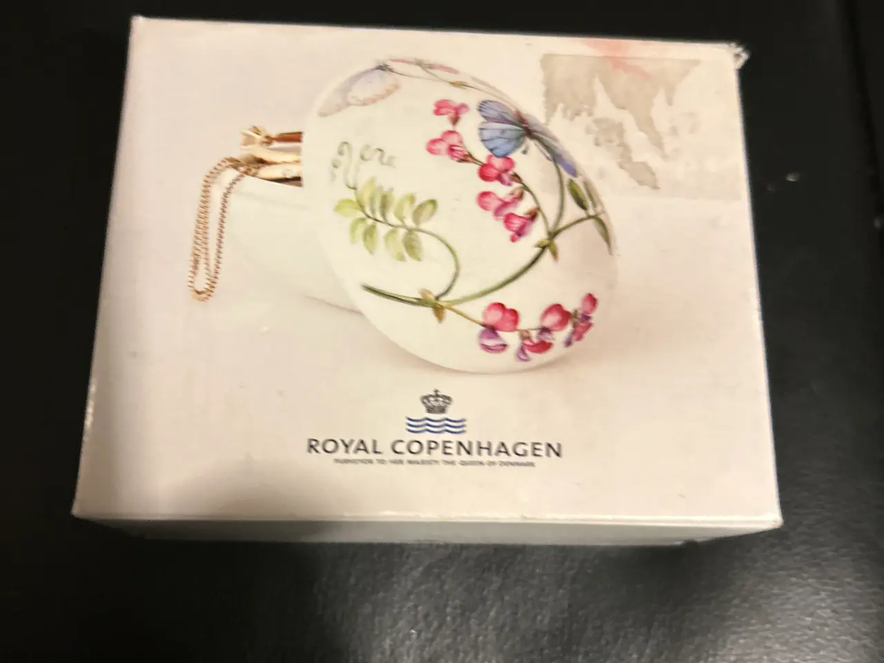 Billede 1 - Royal bonbonniere 2012 sommerfugl og snerle