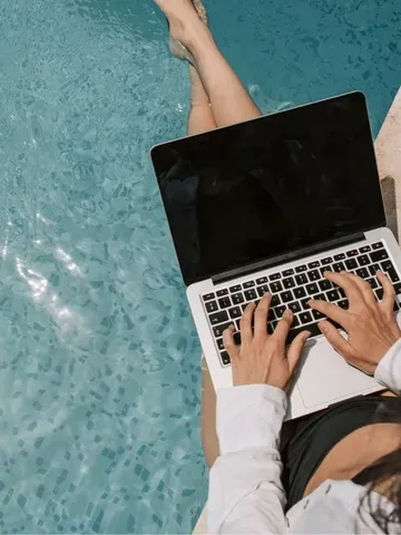 Køb brugt MacBook: Modeller, prisniveauer og tjekliste før handel