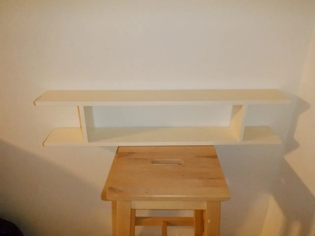 Billede 2 - Hvid hylde