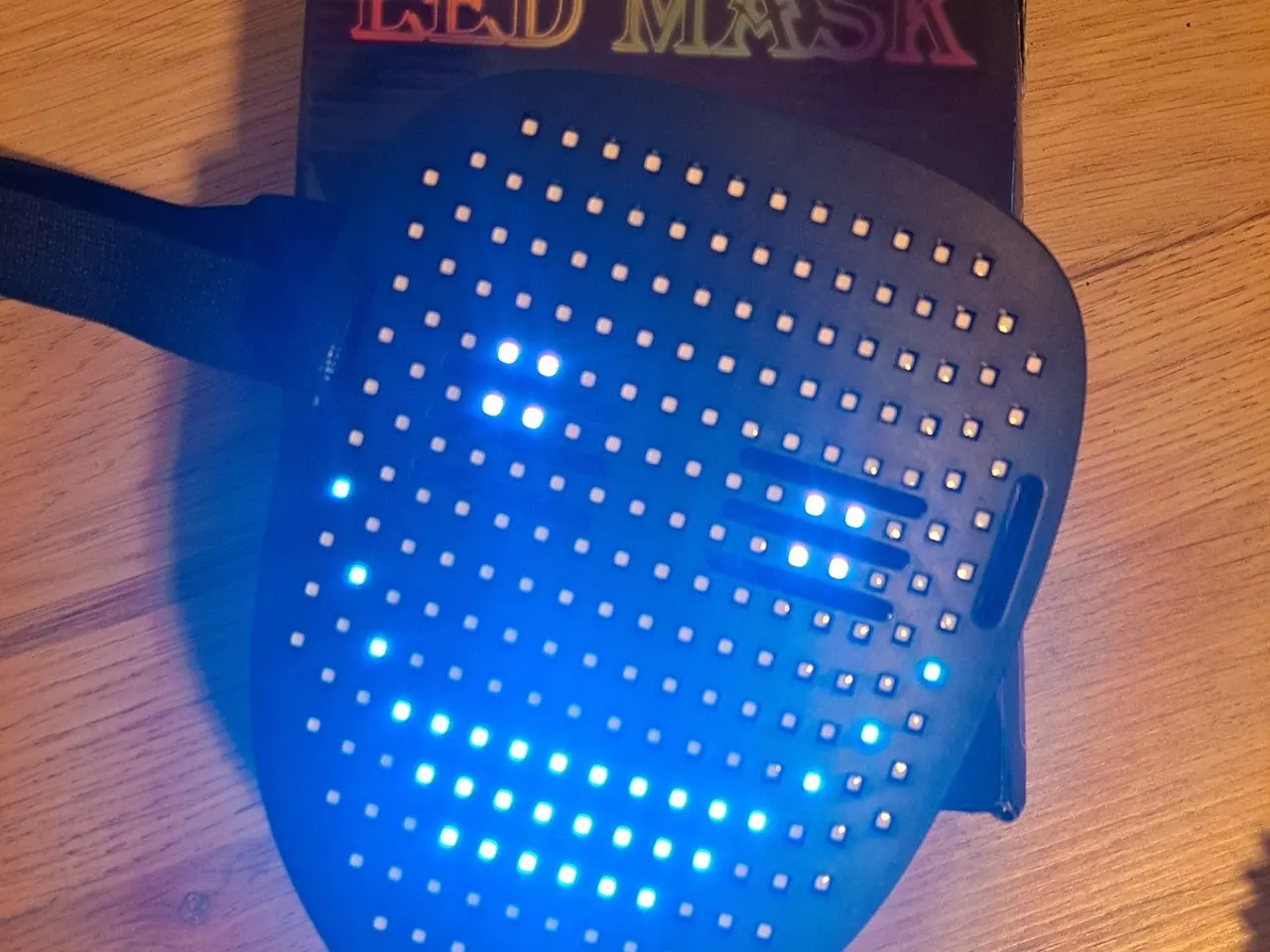 Billede 1 - LED maske med gestus-styring - ny, Halloween!