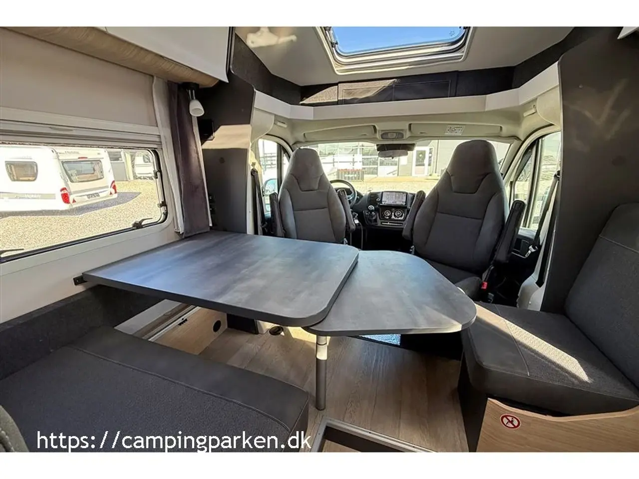 Billede 4 - 2022 - Hobby Optima De Luxe T 65 GE Populær indretning med enkeltsenge fra Hobby til en skarp pris!