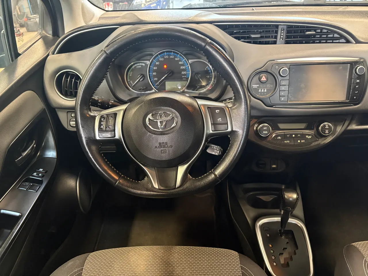 Billede 13 - Toyota Yaris 1,5 benzin HYBRID H2 Aut.