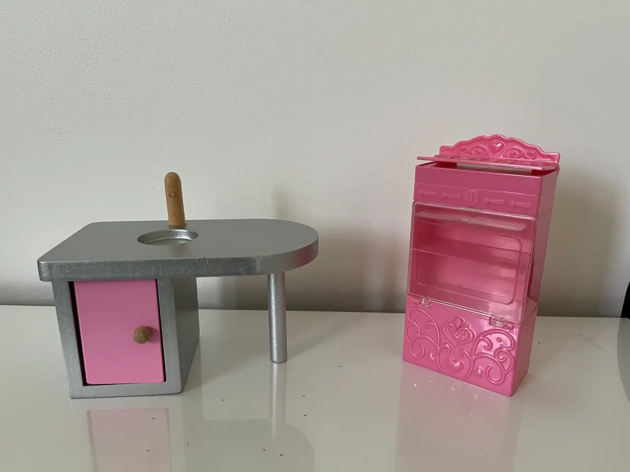 Billede 7 -  Barbie dukkehusmøbler