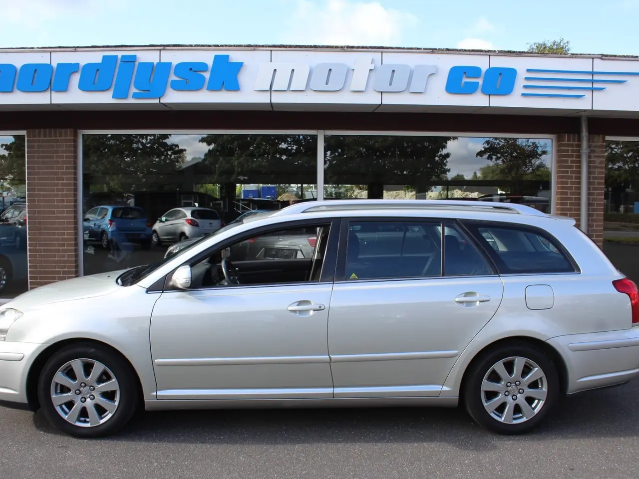 Billede 1 - Toyota Avensis 1,8 VVT-i Sol stc.