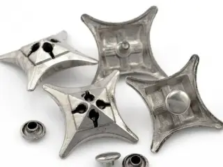NITTER i kraftig metal - HOBBY