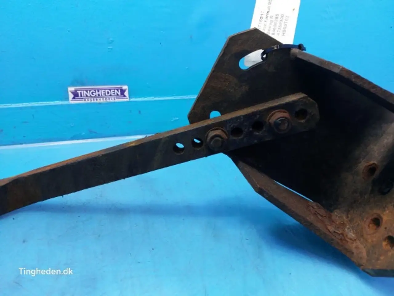 Billede 3 - Case Farmall 95A Hjulskærm Beslag R. 84606285