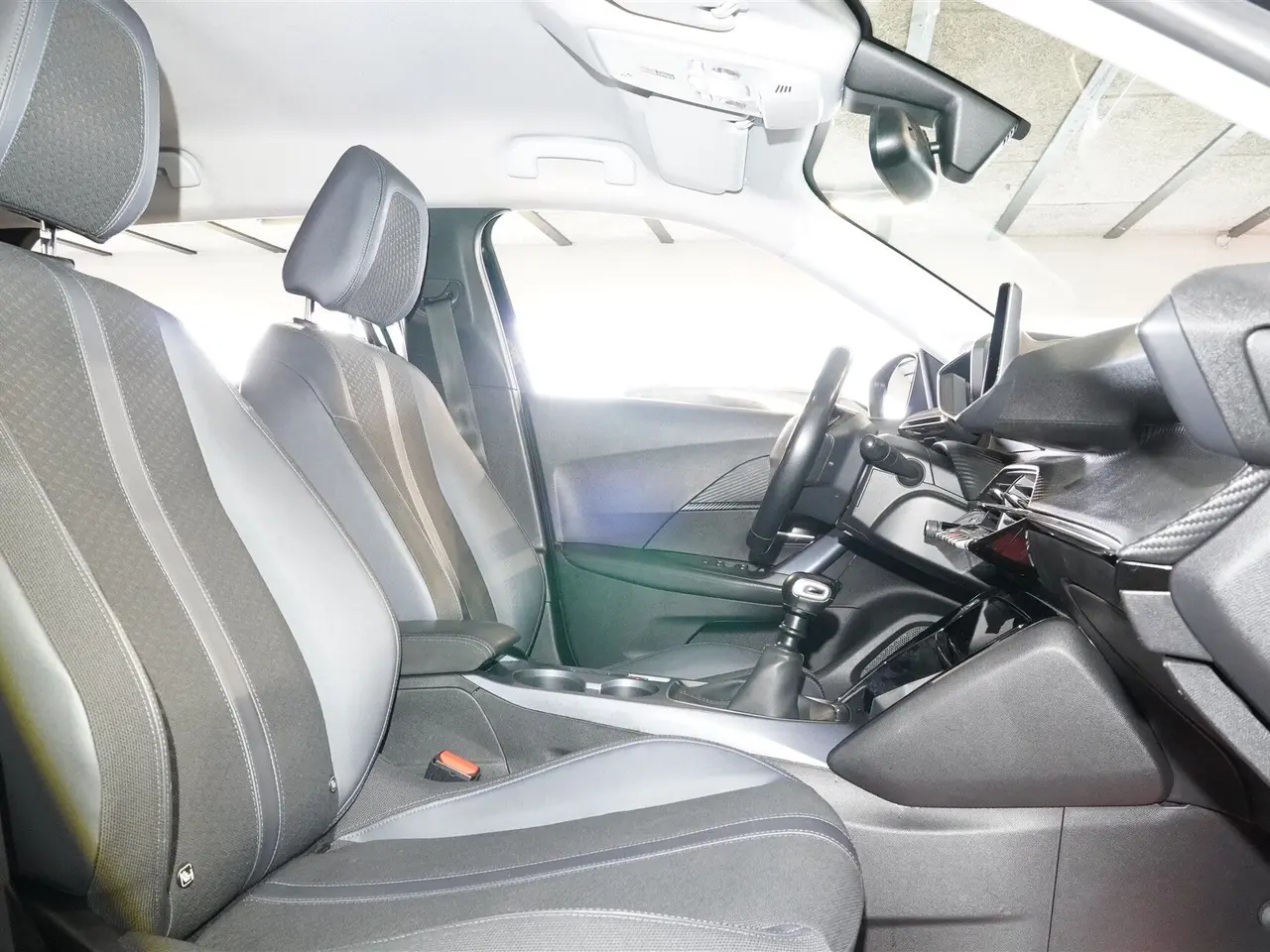 Billede 12 - Peugeot 2008 1,2 PureTech Allure Tour 130HK 5d