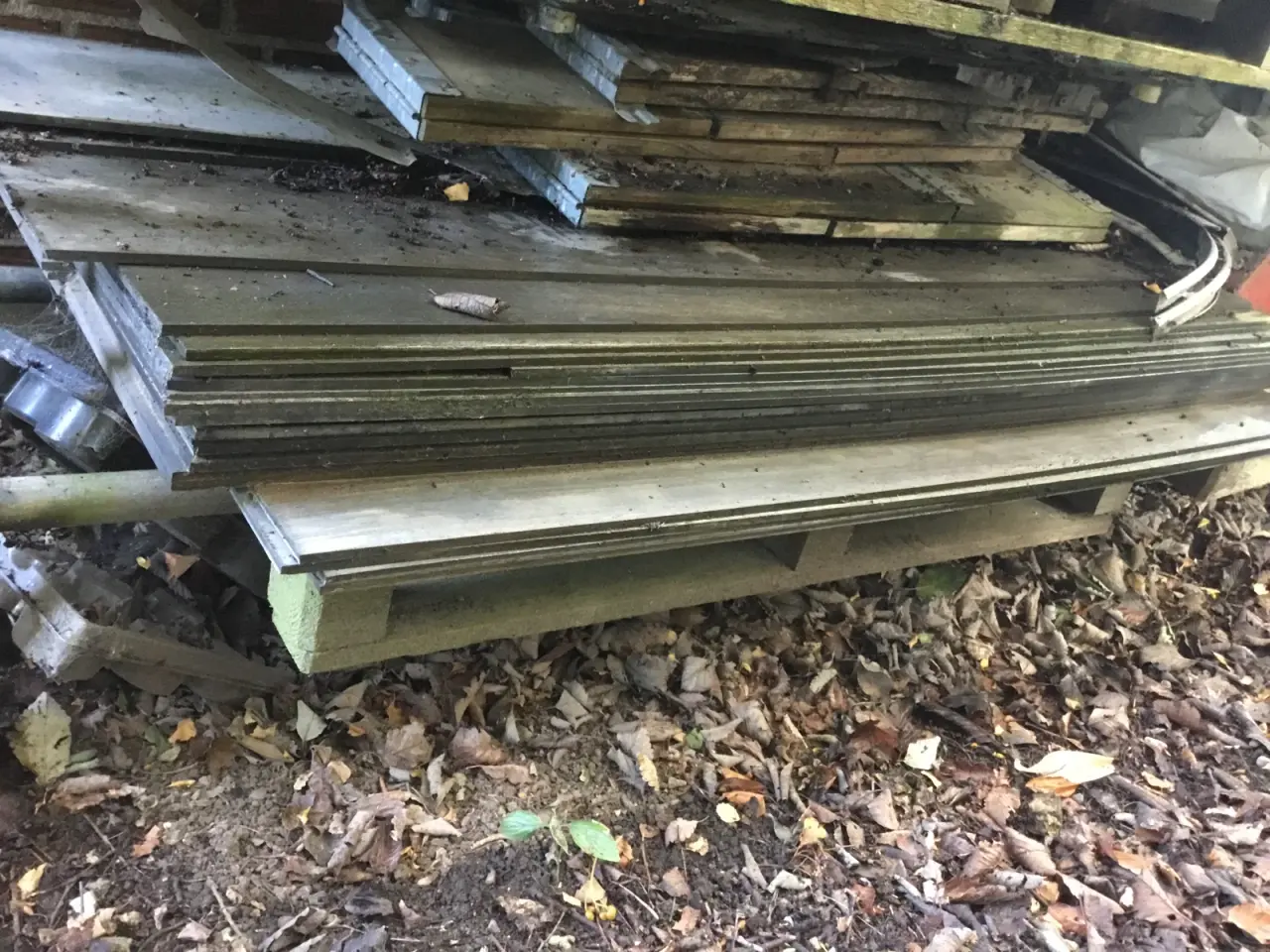 Billede 1 - Fibercement(swisspearl) Facadeplader/blomsterkasse