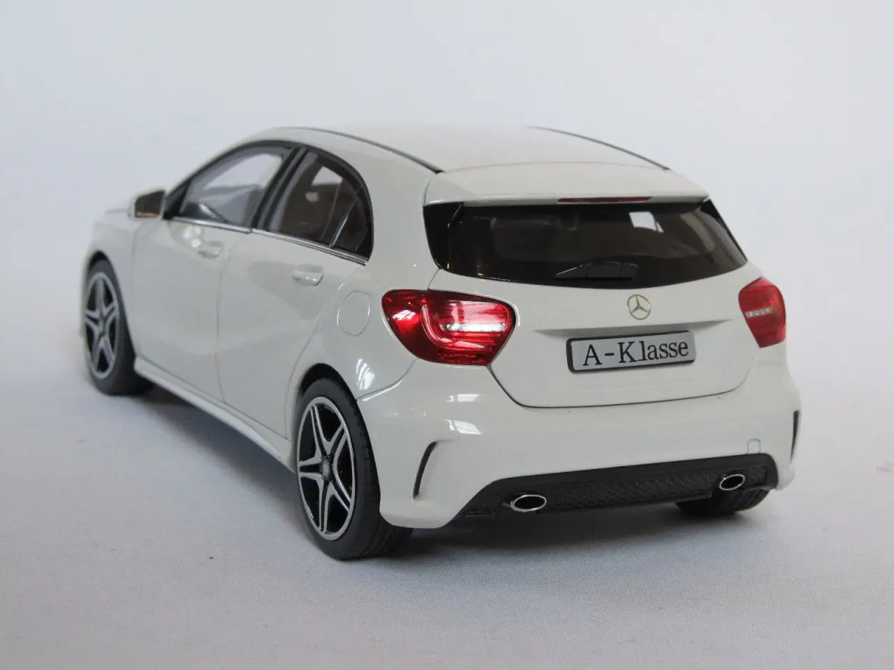 Billede 6 - 2013 Mercedes A-Klasse AMG 1:18 Type W176