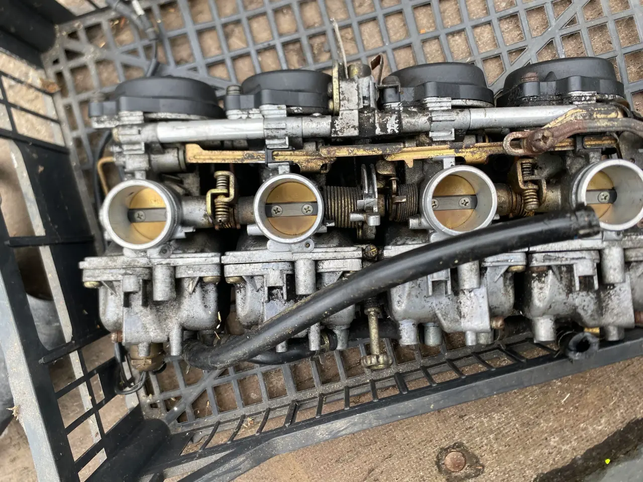 Billede 4 - Yamaha xj 600. To kasser reservedele 
