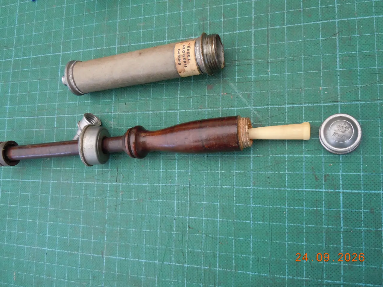 Billede 13 - Apotekerskuffe fyldt med rariteter, Ca. 100 år.