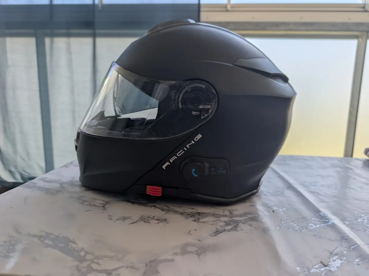 Billede 3 - Motorcykel hjelm flip-up m. Intercom og solbrille