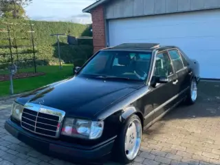 Mercedes w124 260E 