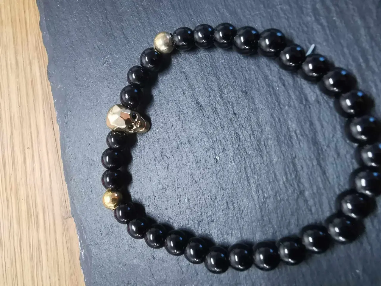 Billede 3 - skull armbånd 2 stk.