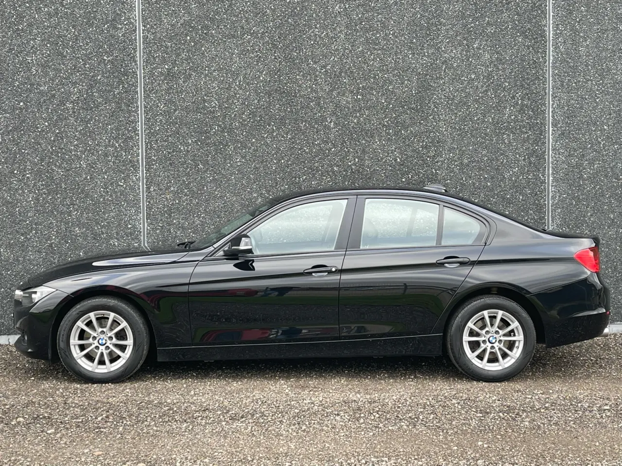 Billede 4 - BMW 3-SERIE – EKSTRAORDINÆRT VELHOLDT, NYSYNET OG 
