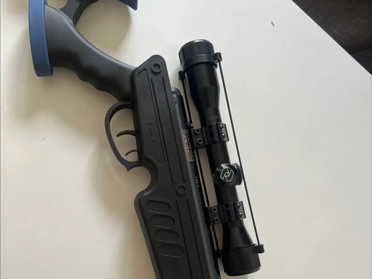 Billede 2 - Swiss arms knæk luftgevær cal.177.