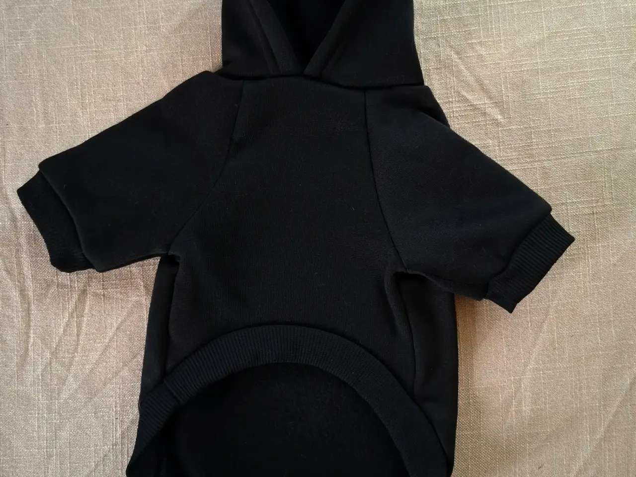 Billede 2 - Sød sweatshirt med skelet motiv, selvlysende.